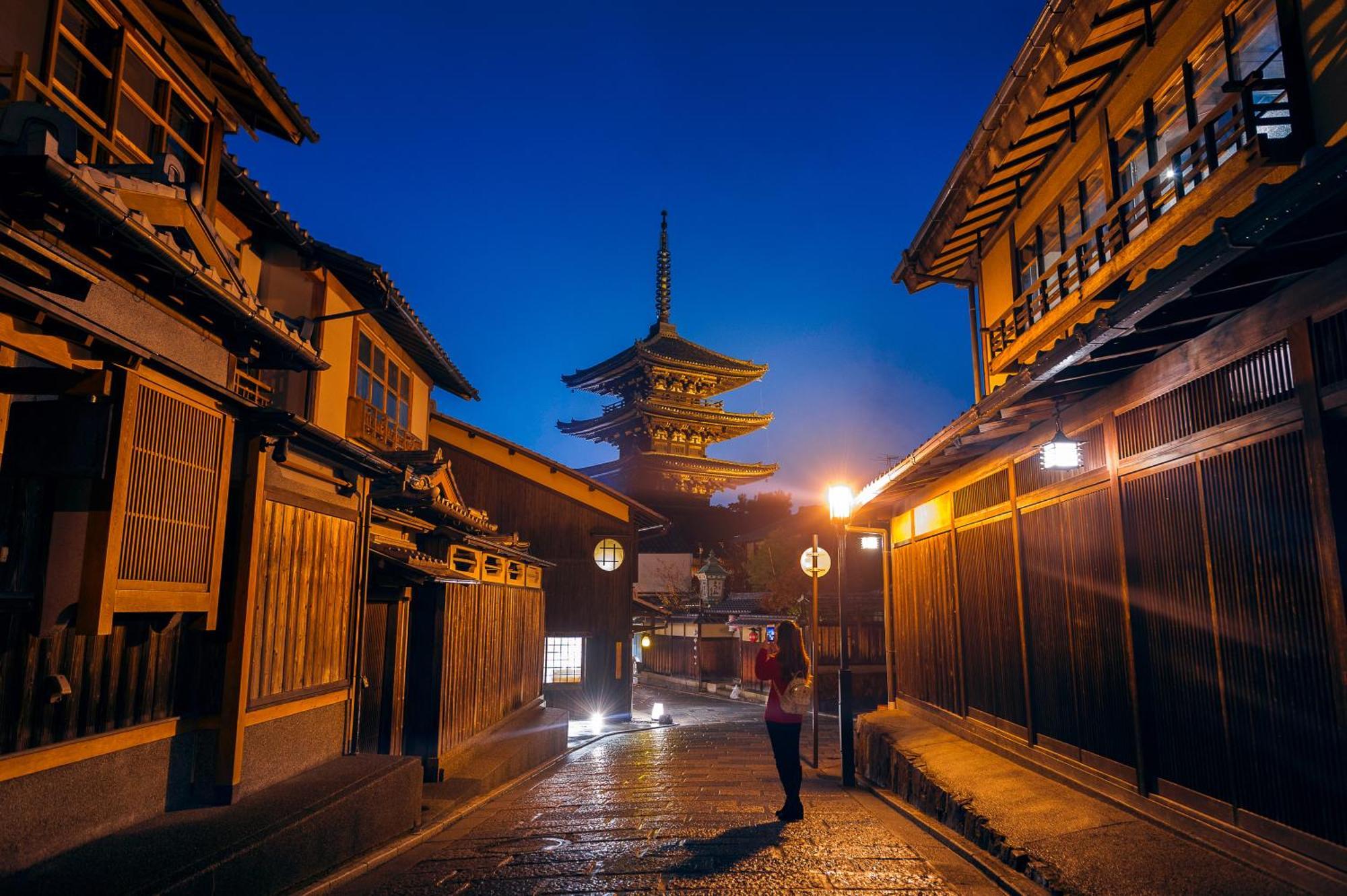 Capsule Hotel Anshin Oyado Premium Resort Kyoto Shijo Karasuma Exterior foto