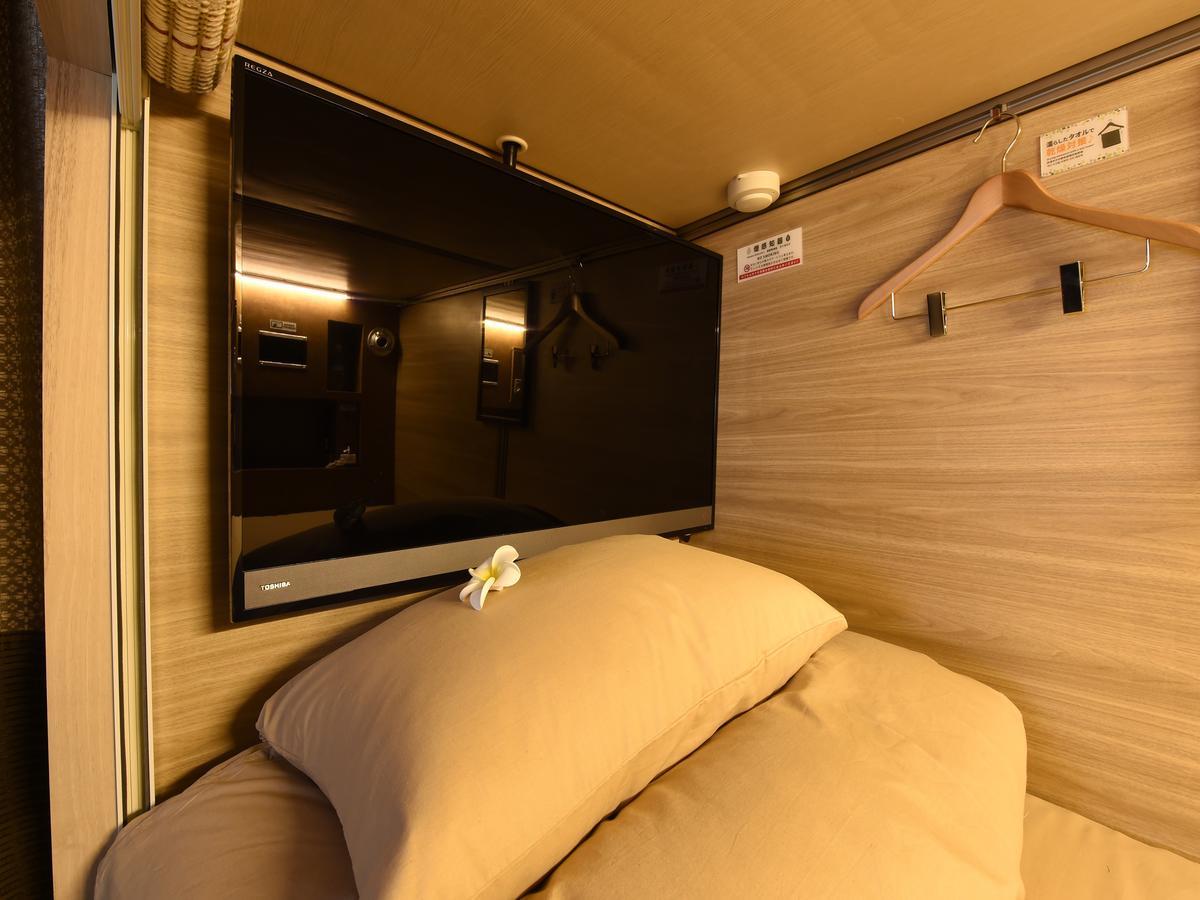 Capsule Hotel Anshin Oyado Premium Resort Kyoto Shijo Karasuma Exterior foto